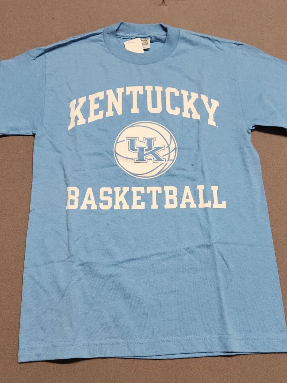 Kentucky Wildcats Basketball T Shirt Adult Small 100% Cotton Sm Light Blue 136